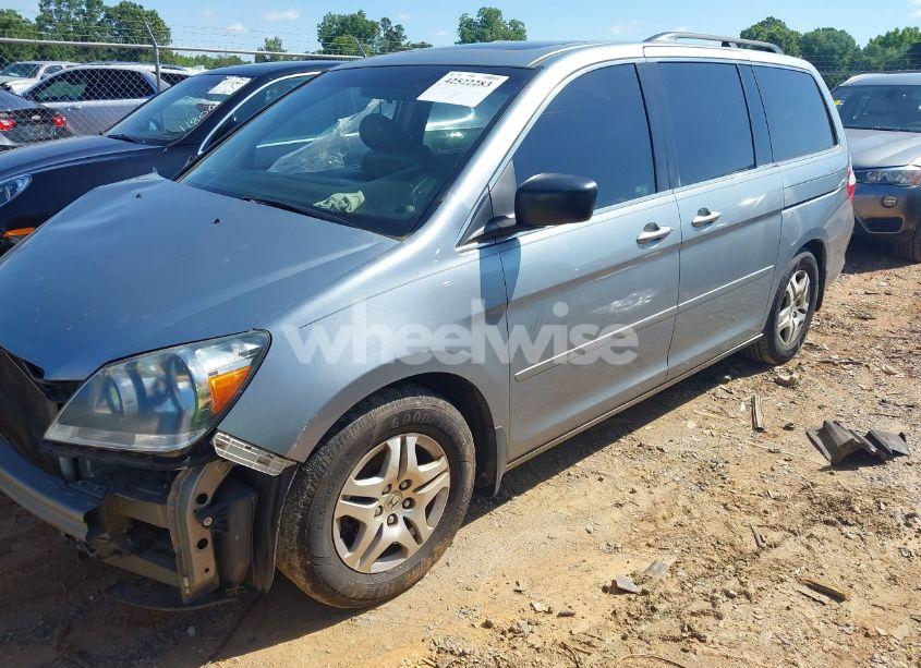 Photo 2 of 2007 Honda Odyssey EX-L (VIN 5FNRL38707B072295)