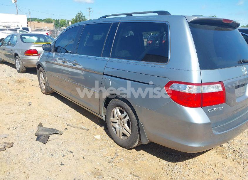 Photo 3 of 2007 Honda Odyssey EX-L (VIN 5FNRL38707B072295)