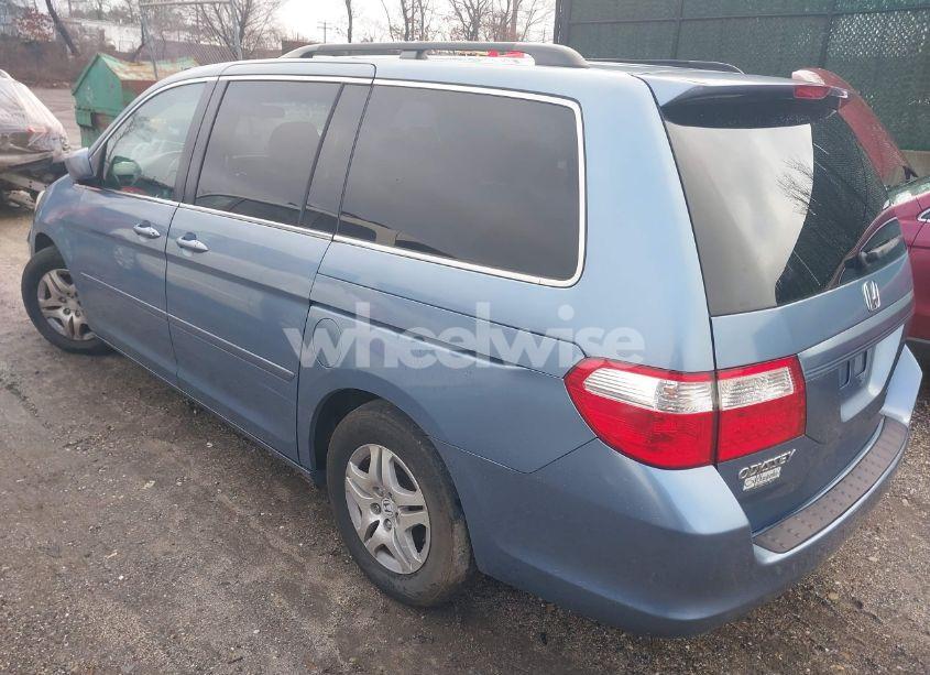 Photo 3 of 2007 Honda Odyssey EX-L (VIN 5FNRL38707B131555)