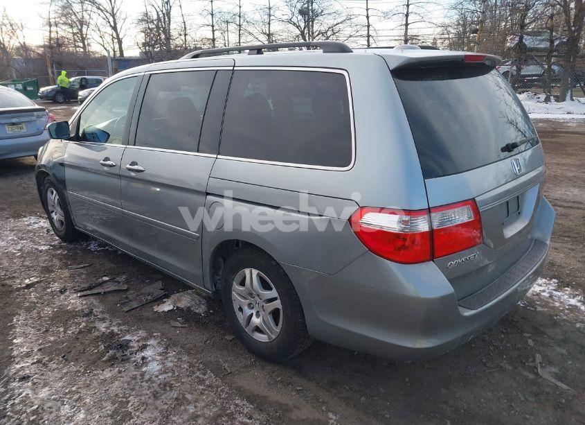 Photo 3 of 2007 Honda Odyssey EX-L (VIN 5FNRL38707B131989)