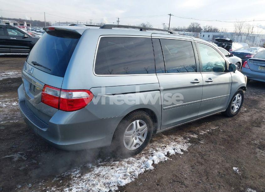 Photo 4 of 2007 Honda Odyssey EX-L (VIN 5FNRL38707B131989)