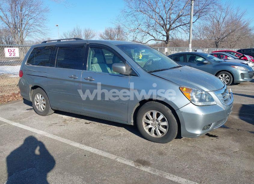 2008 Honda Odyssey EX-L (VIN 5FNRL38708B020120) main photo