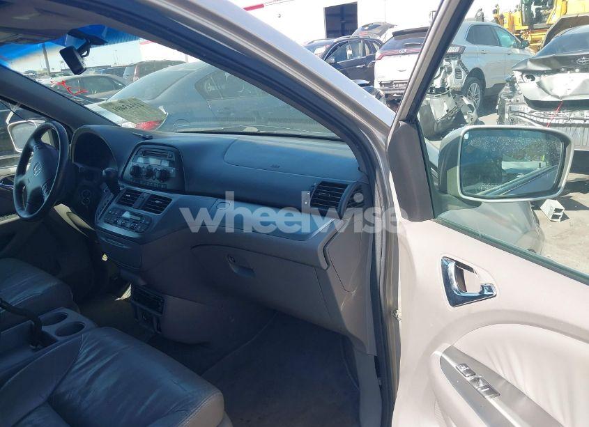 Photo 5 of 2008 Honda Odyssey EX-L (VIN 5FNRL38708B080849)