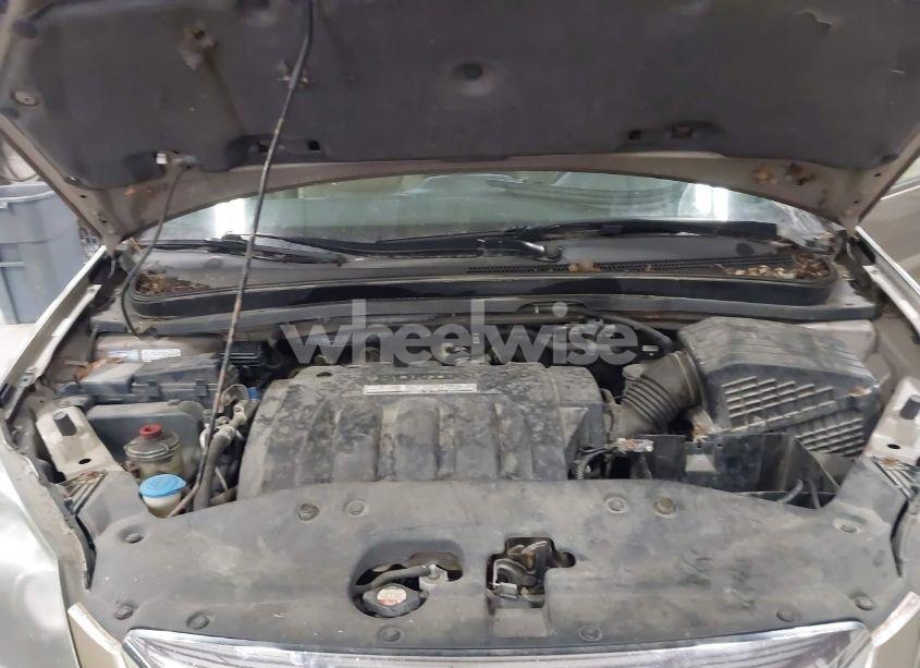 Photo 10 of 2005 Honda Odyssey EX-L (VIN 5FNRL38715B048942)