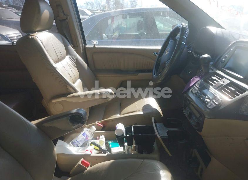 Photo 5 of 2005 Honda Odyssey EX-L (VIN 5FNRL38715B100019)