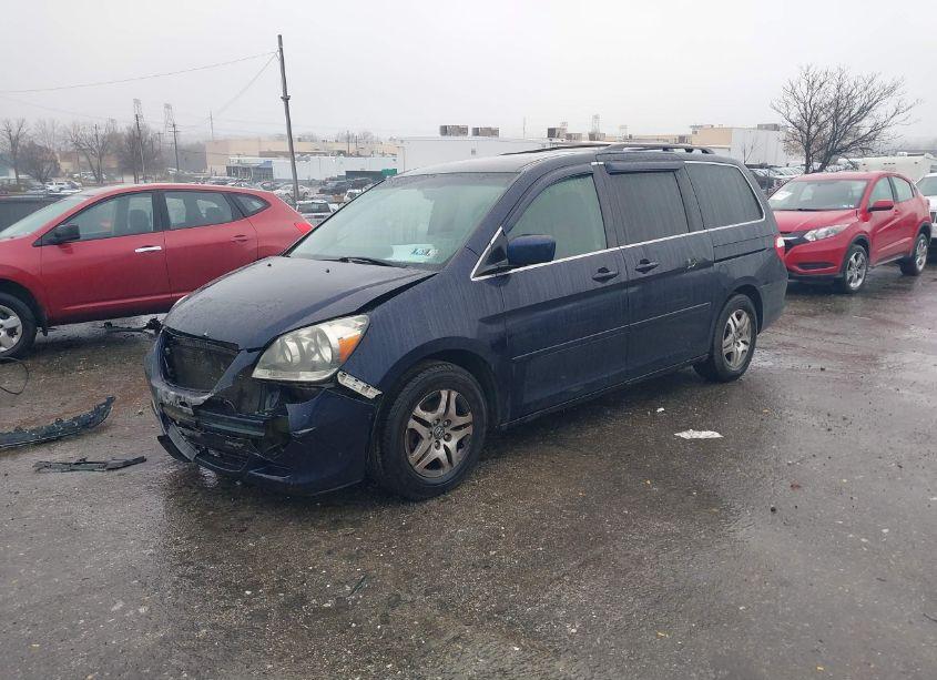 Photo 2 of 2005 Honda Odyssey EX-L (VIN 5FNRL38715B115197)