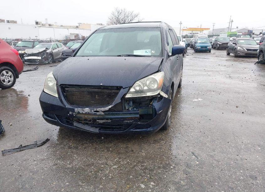 Photo 6 of 2005 Honda Odyssey EX-L (VIN 5FNRL38715B115197)