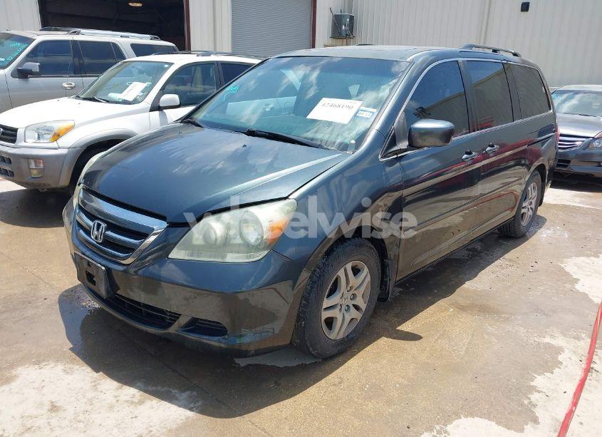 Photo 2 of 2006 Honda Odyssey EX-L (VIN 5FNRL38716B027798)