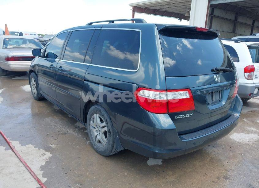 Photo 3 of 2006 Honda Odyssey EX-L (VIN 5FNRL38716B027798)