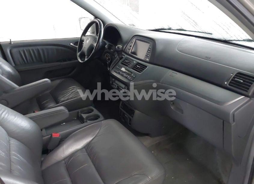 Photo 5 of 2006 Honda Odyssey EX-L (VIN 5FNRL38716B066942)