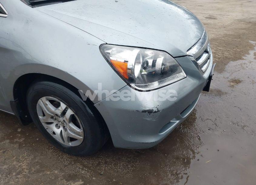 Photo 19 of 2006 Honda Odyssey EX-L (VIN 5FNRL38716B114925)