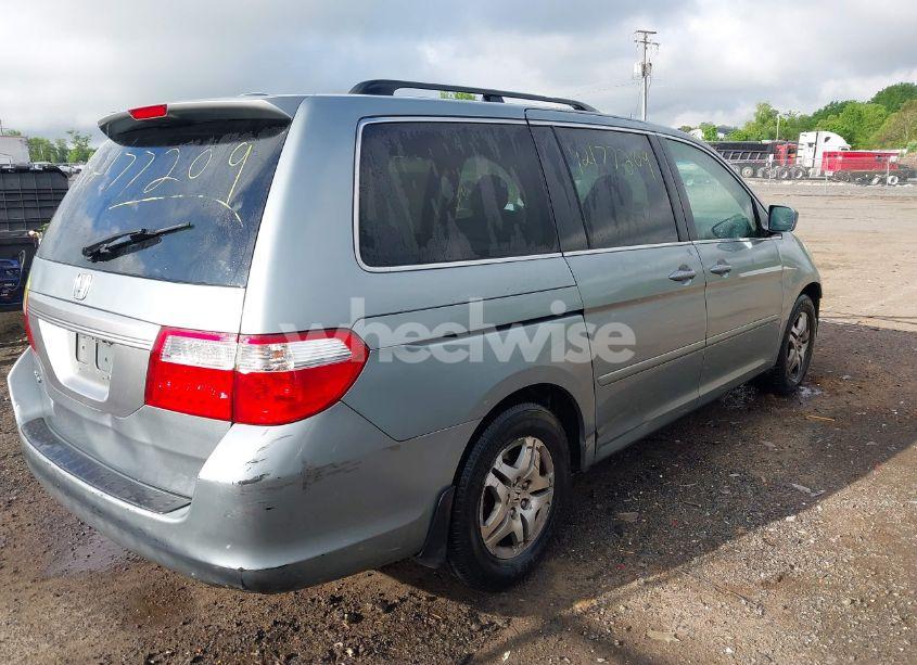 Photo 4 of 2007 Honda Odyssey EX-L (VIN 5FNRL38717B002725)