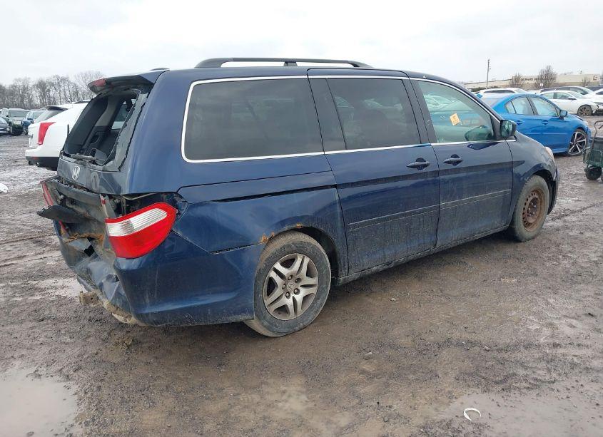 Photo 4 of 2007 Honda Odyssey EX-L (VIN 5FNRL38717B028175)