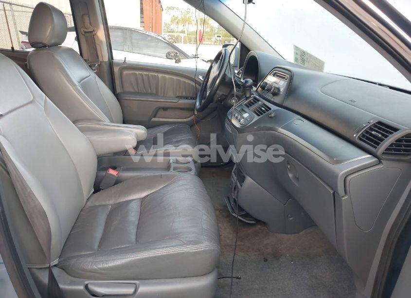 Photo 5 of 2007 Honda Odyssey EX-L (VIN 5FNRL38717B035384)