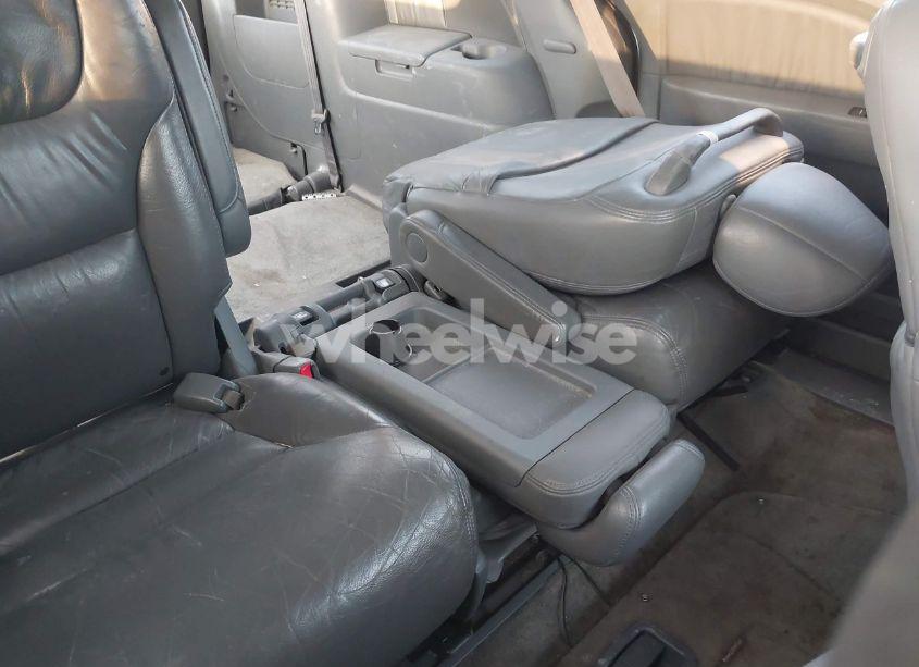 Photo 8 of 2007 Honda Odyssey EX-L (VIN 5FNRL38717B035384)