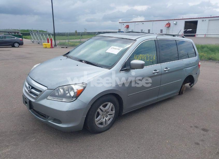 Photo 2 of 2007 Honda Odyssey EX-L (VIN 5FNRL38717B124209)