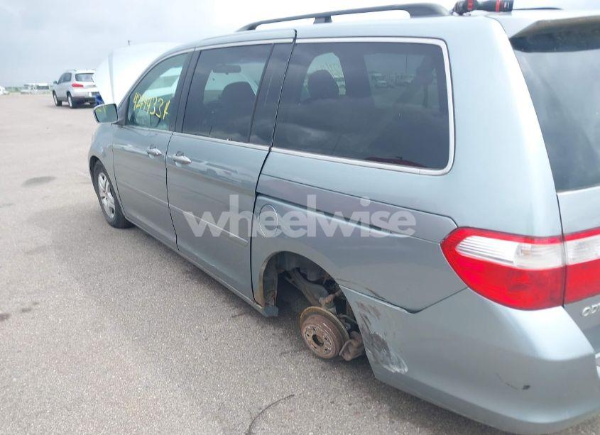 Photo 6 of 2007 Honda Odyssey EX-L (VIN 5FNRL38717B124209)