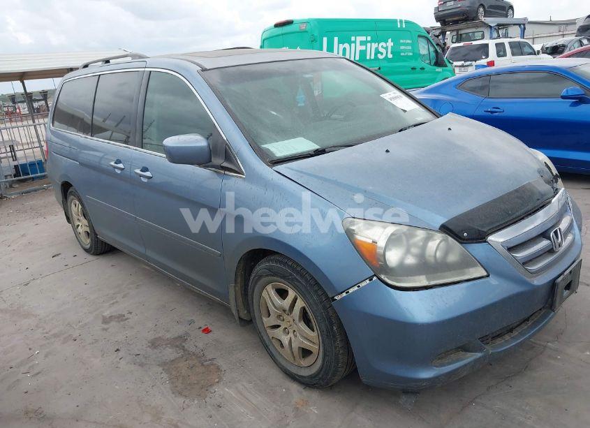 2007 Honda Odyssey EX-L (VIN 5FNRL38717B127157) main photo