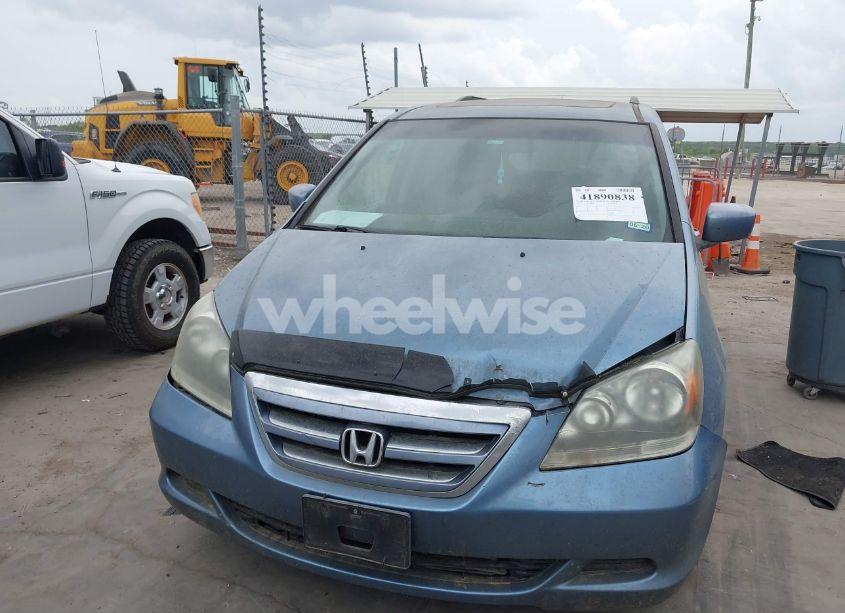 Photo 12 of 2007 Honda Odyssey EX-L (VIN 5FNRL38717B127157)