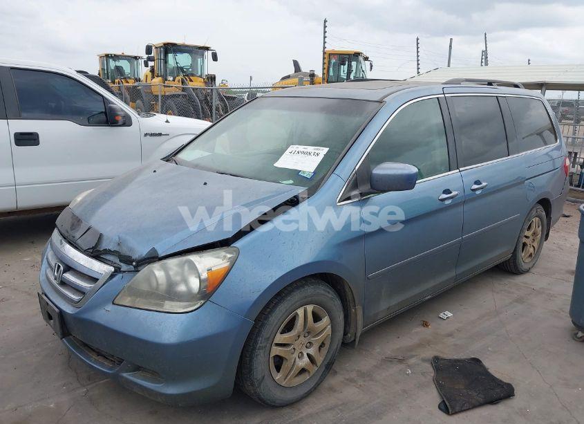 Photo 2 of 2007 Honda Odyssey EX-L (VIN 5FNRL38717B127157)