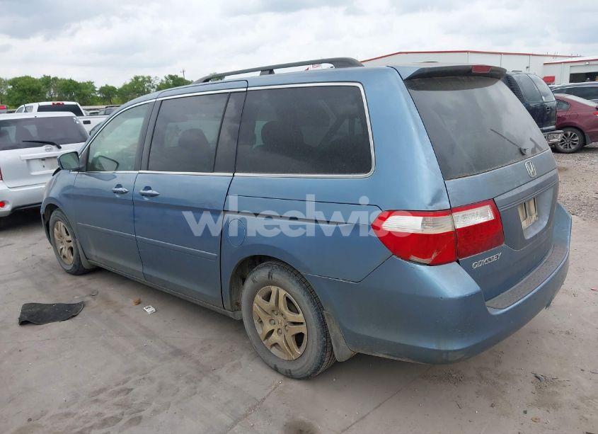 Photo 3 of 2007 Honda Odyssey EX-L (VIN 5FNRL38717B127157)