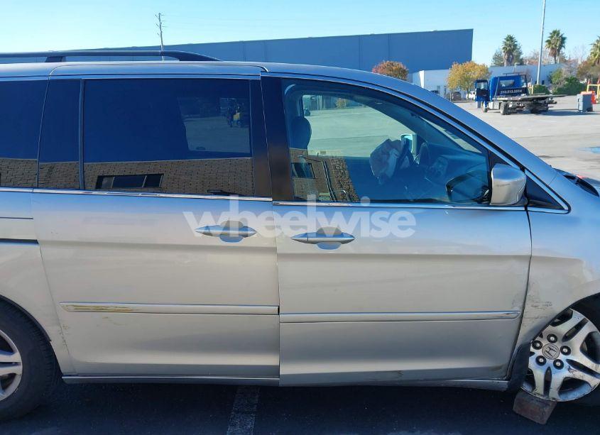Photo 13 of 2007 Honda Odyssey EX-L (VIN 5FNRL38717B435610)