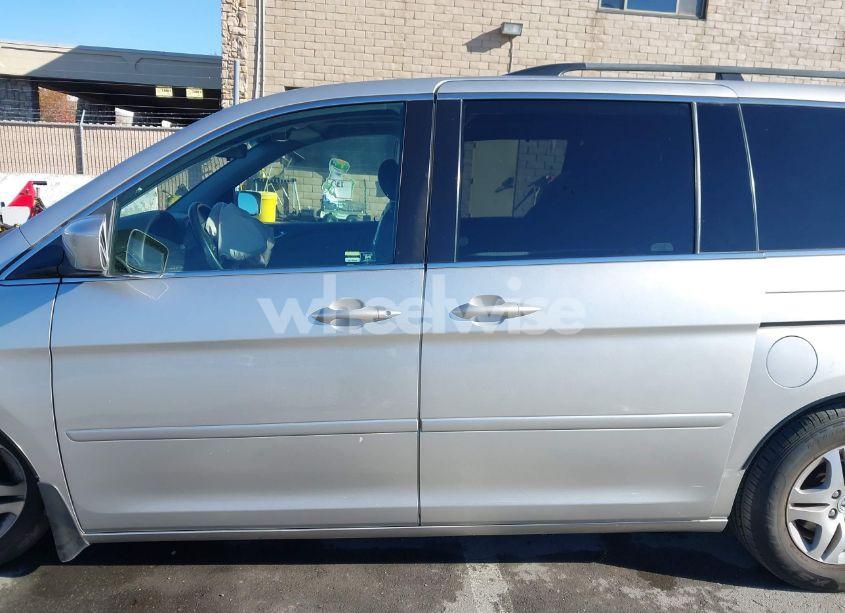 Photo 14 of 2007 Honda Odyssey EX-L (VIN 5FNRL38717B435610)