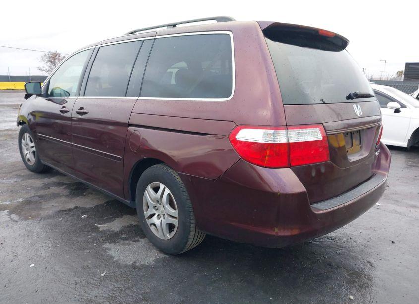 Photo 3 of 2007 Honda Odyssey EX-L (VIN 5FNRL38717B452133)