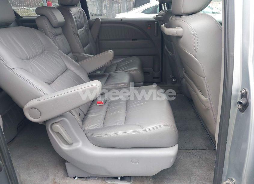 Photo 8 of 2008 Honda Odyssey EX-L (VIN 5FNRL38718B115950)