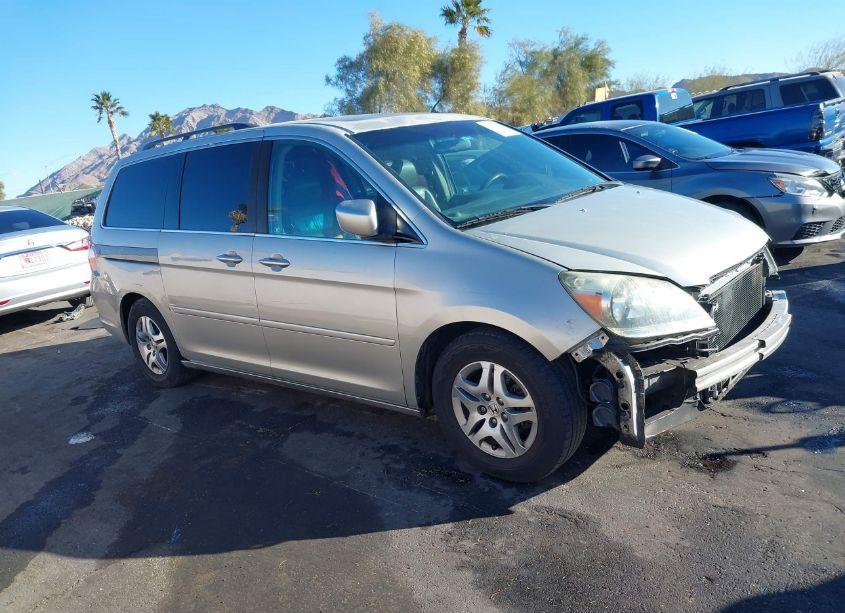 Photo 13 of 2005 Honda Odyssey EX-L (VIN 5FNRL38725B022804)