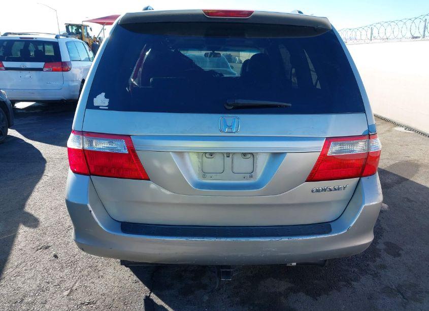 Photo 15 of 2005 Honda Odyssey EX-L (VIN 5FNRL38725B022804)