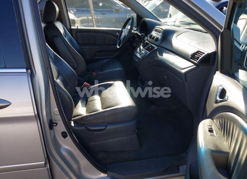 Photo 5 of 2005 Honda Odyssey EX-L (VIN 5FNRL38725B103933)