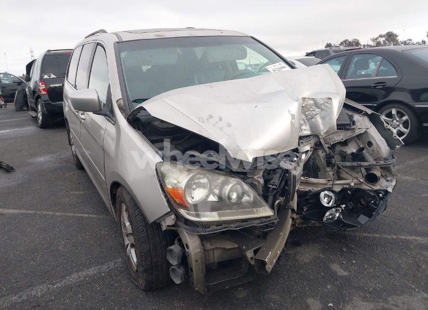 2006 Honda Odyssey EX-L (VIN 5FNRL38726B028524) main photo