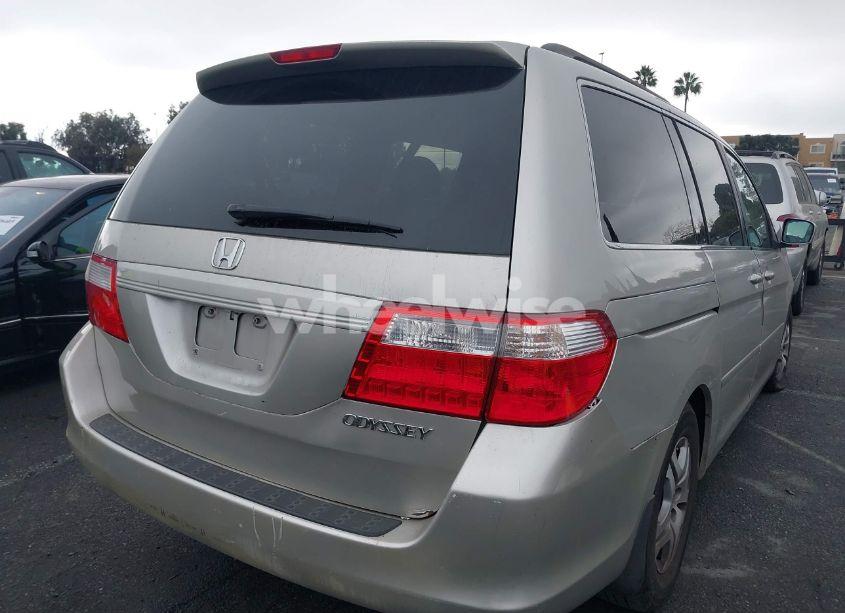 Photo 4 of 2006 Honda Odyssey EX-L (VIN 5FNRL38726B028524)