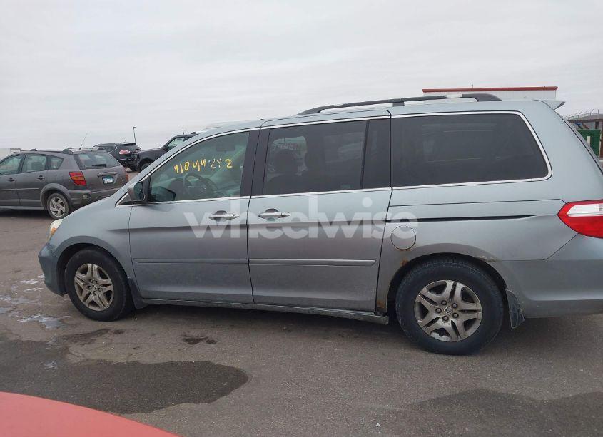 Photo 14 of 2006 Honda Odyssey EX-L (VIN 5FNRL38726B041807)