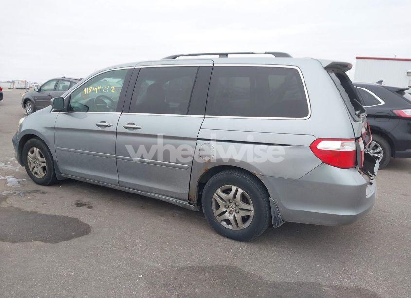 Photo 3 of 2006 Honda Odyssey EX-L (VIN 5FNRL38726B041807)