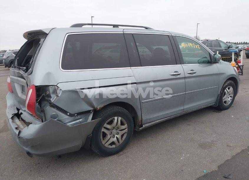 Photo 4 of 2006 Honda Odyssey EX-L (VIN 5FNRL38726B041807)