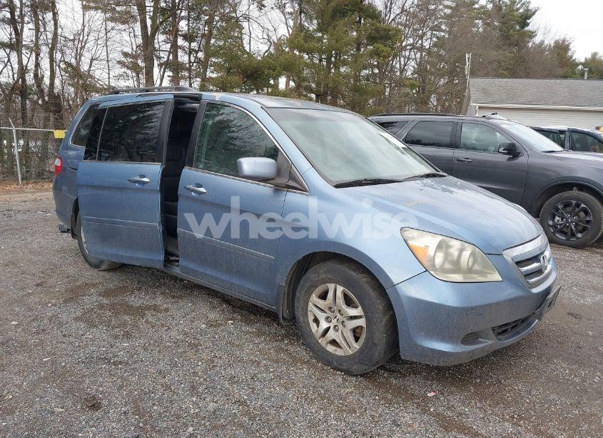2006 Honda Odyssey EX-L (VIN 5FNRL38726B088951) main photo