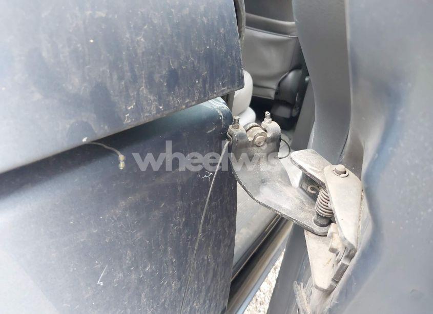 Photo 13 of 2006 Honda Odyssey EX-L (VIN 5FNRL38726B088951)