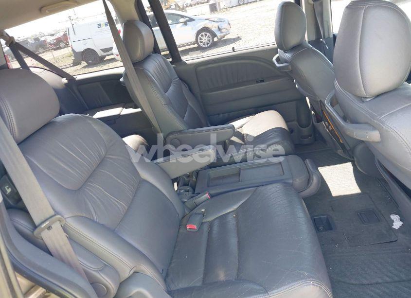 Photo 8 of 2006 Honda Odyssey EX-L (VIN 5FNRL38726B424923)