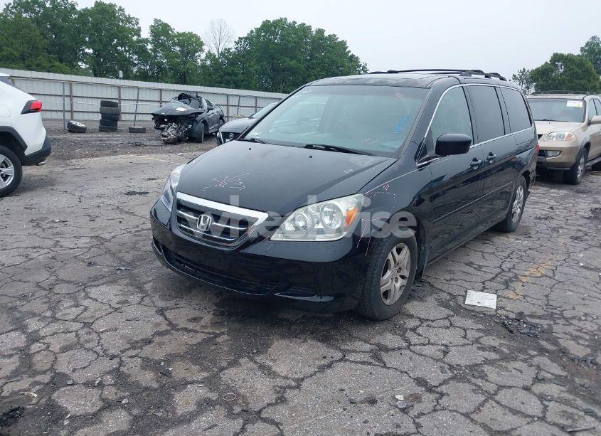 Photo 2 of 2007 Honda Odyssey EX-L (VIN 5FNRL38727B127250)