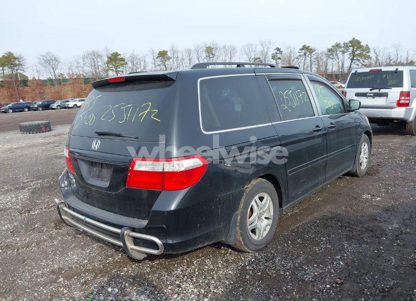 Photo 4 of 2007 Honda Odyssey EX-L (VIN 5FNRL38727B130469)