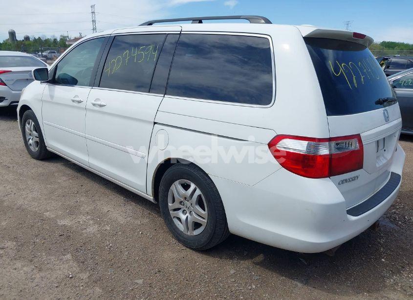 Photo 3 of 2007 Honda Odyssey EX-L (VIN 5FNRL38727B136000)