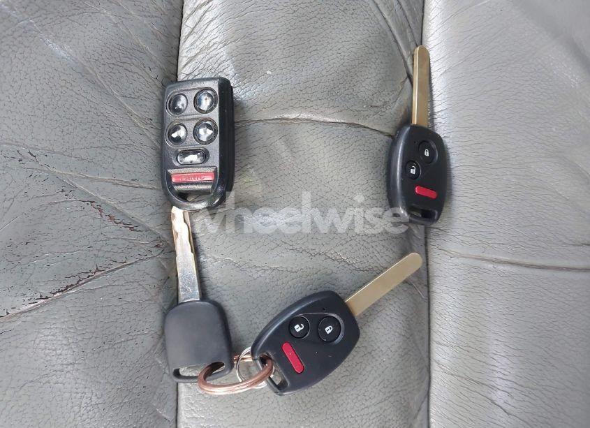 Photo 11 of 2008 Honda Odyssey EX-L (VIN 5FNRL38728B067035)