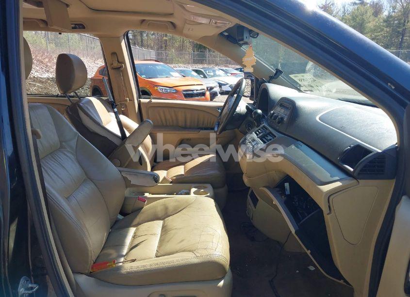 Photo 5 of 2009 Honda Odyssey EX-L (VIN 5FNRL38729B035476)