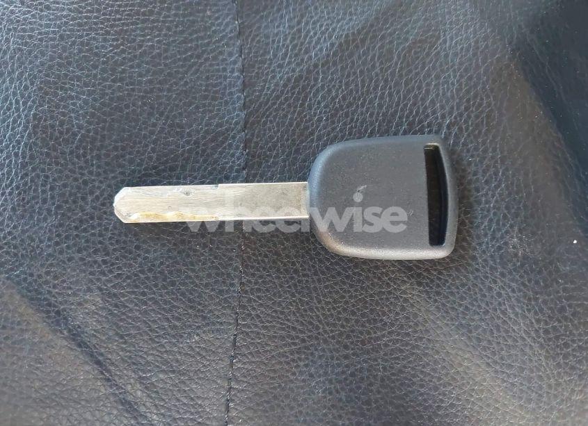 Photo 11 of 2005 Honda Odyssey EX-L (VIN 5FNRL38735B015831)