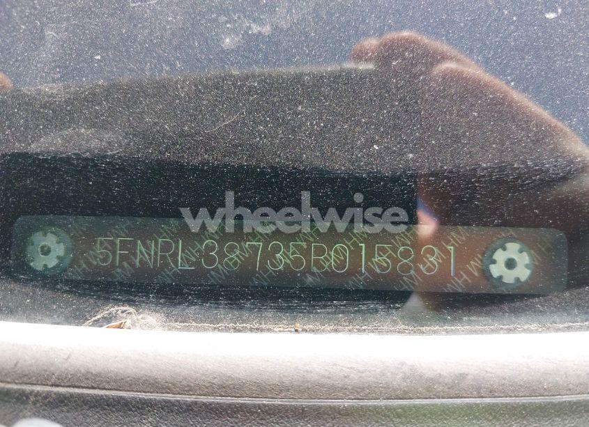 Photo 9 of 2005 Honda Odyssey EX-L (VIN 5FNRL38735B015831)