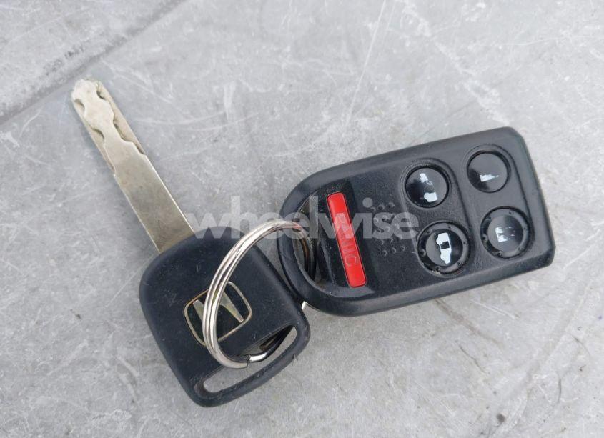 Photo 11 of 2005 Honda Odyssey EX-L (VIN 5FNRL38735B103357)