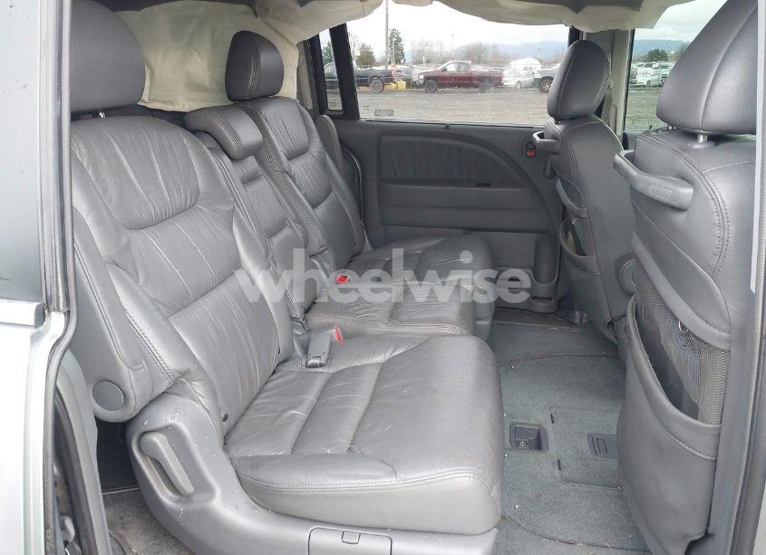 Photo 8 of 2005 Honda Odyssey EX-L (VIN 5FNRL38735B103357)