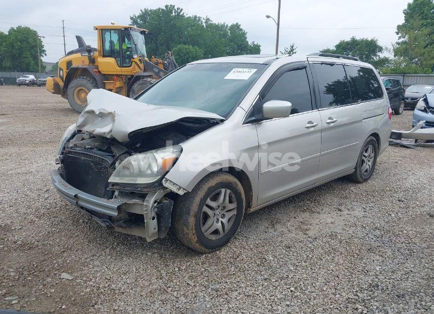 Photo 2 of 2005 Honda Odyssey EX-L (VIN 5FNRL38735B114245)